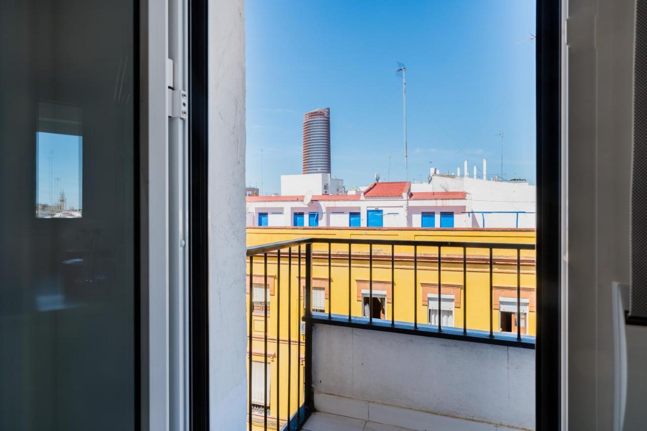 דירות סביליה Wide And Colourful- 3Bd 1Bth- Triana מראה חיצוני תמונה